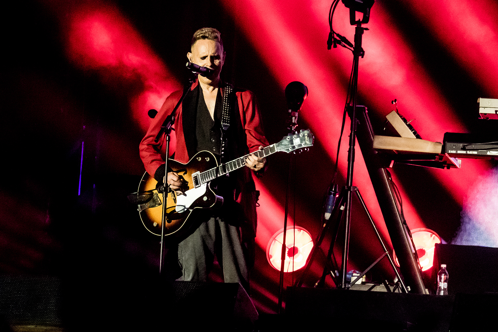 Depeche Mode, Budapešť, 22. 05. 2017 photos by Roland Kilian