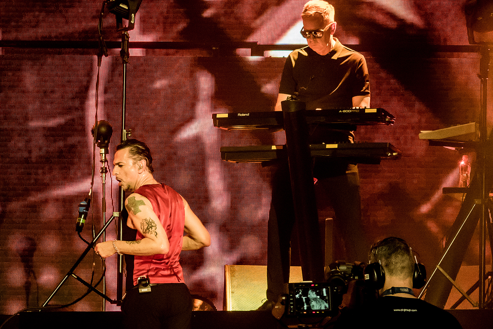 Depeche Mode, Budapešť, 22. 05. 2017 photos by Roland Kilian