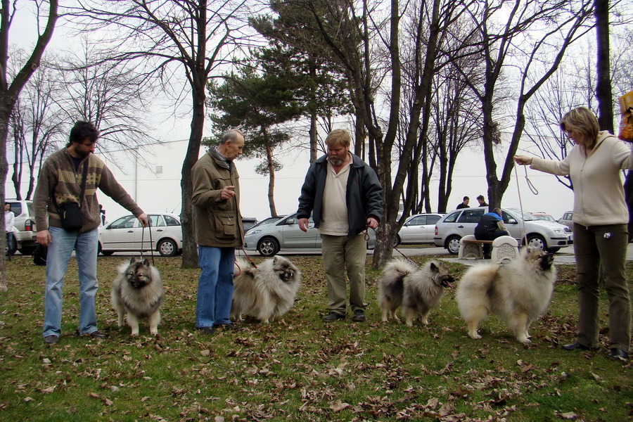 ATILA POD KOJŠOVOU HOĽOU, EVITA LOHAMRAS, AMÁLKA POD KOJŠOVOU HOĽOU a BENJAMIN ADELIT." title="ATILA POD KOJŠOVOU HOĽOU, EVITA LOHAMRAS, AMÁLKA POD KOJŠOVOU HOĽOU a BENJAMIN ADELIT