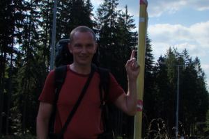 hraničný priechod Przelecz Glinka (Ujsolska) - pri smerovníku
