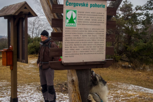 Veľká Javorina cez Čergov z Majdanu (Čergov)