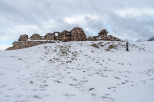 Hrad Šariš z Veľkého Šariša (Šariš)