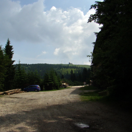 pohľad na vrchol Kojšovskej hole od Chaty Erika