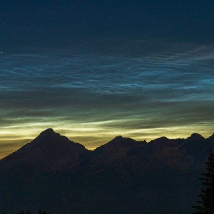 Nočné svietiace oblaky nad Tatrami