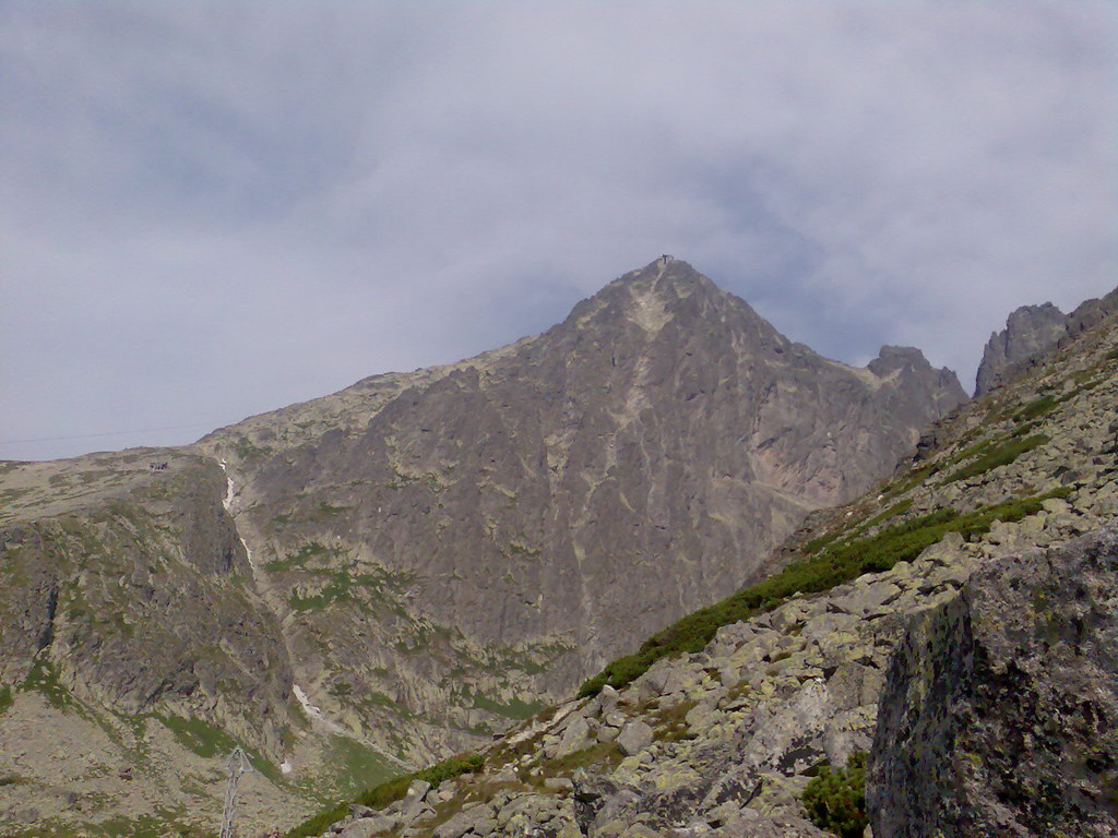 Jahňací štít zo Skalnatého plesa (Vysoké Tatry)