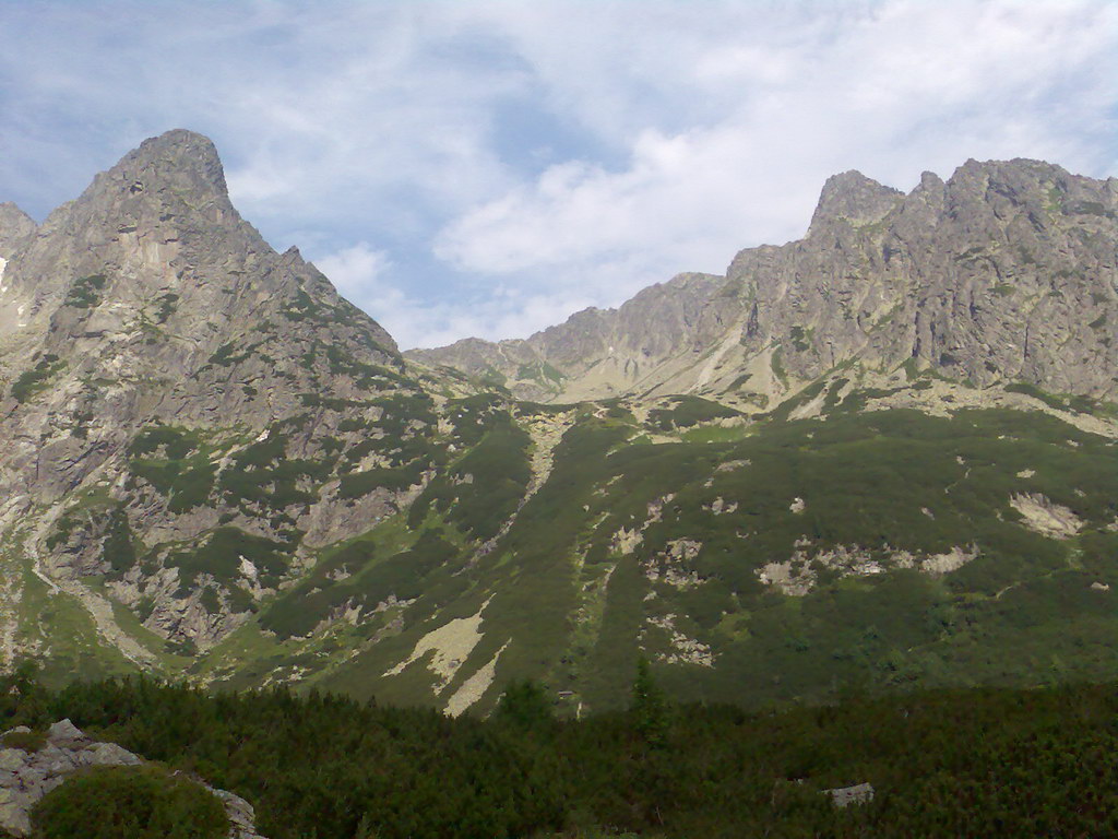 Jahňací štít zo Skalnatého plesa (Vysoké Tatry)