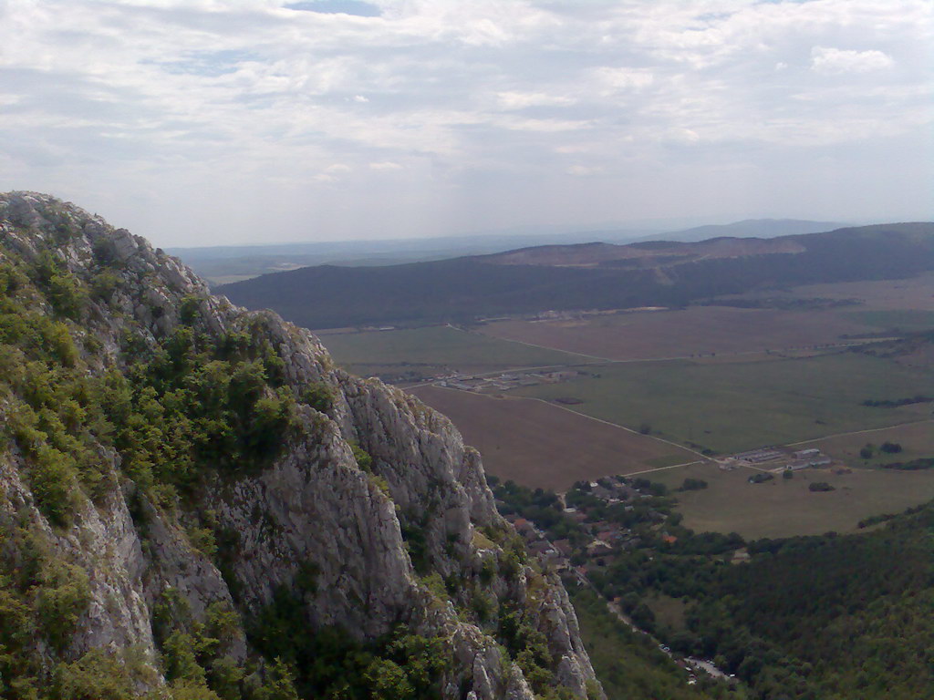 Jelení vrch z Medzeva (Slovenský kras)