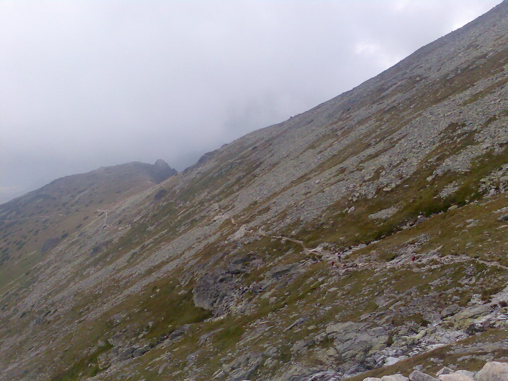 Kriváň zo Štrbského plesa (Vysoké Tatry)