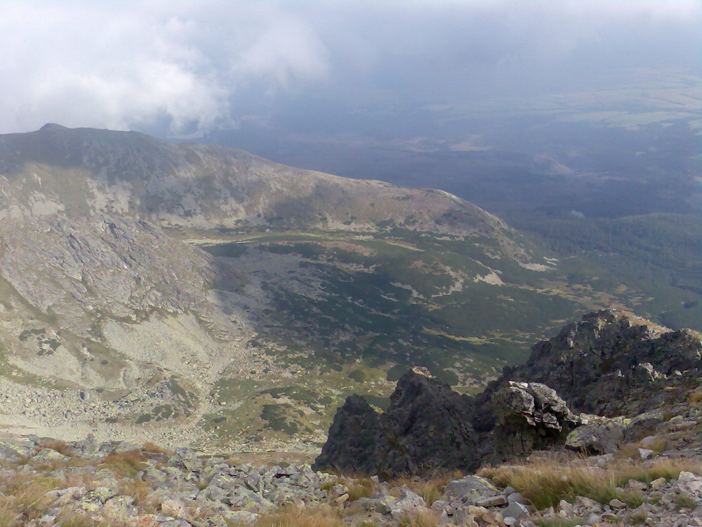 Kriváň zo Štrbského plesa (Vysoké Tatry)