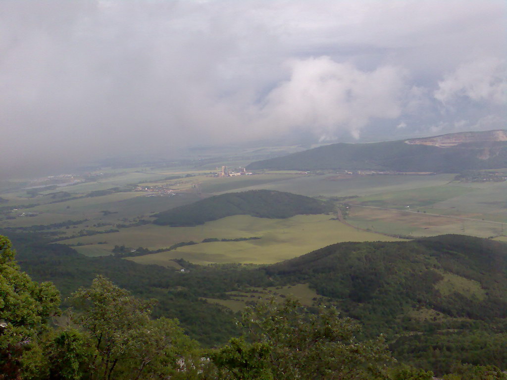 Pod Kresadlom (Slovenský kras)