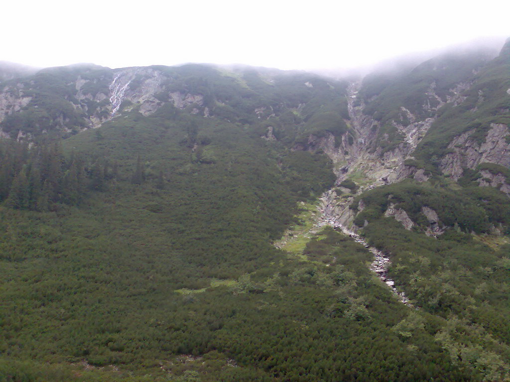 Schronisko w Dolinie Pięciu Stawów Polskich (Vysoké Tatry)