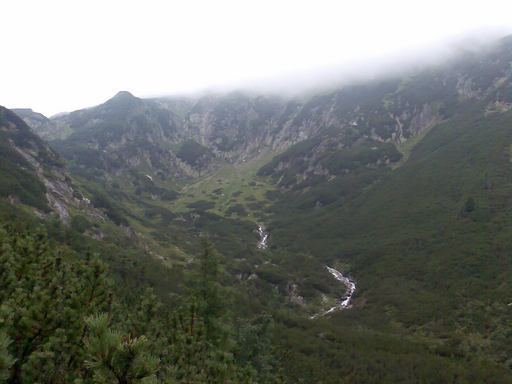 Schronisko w Dolinie Pięciu Stawów Polskich (Vysoké Tatry)