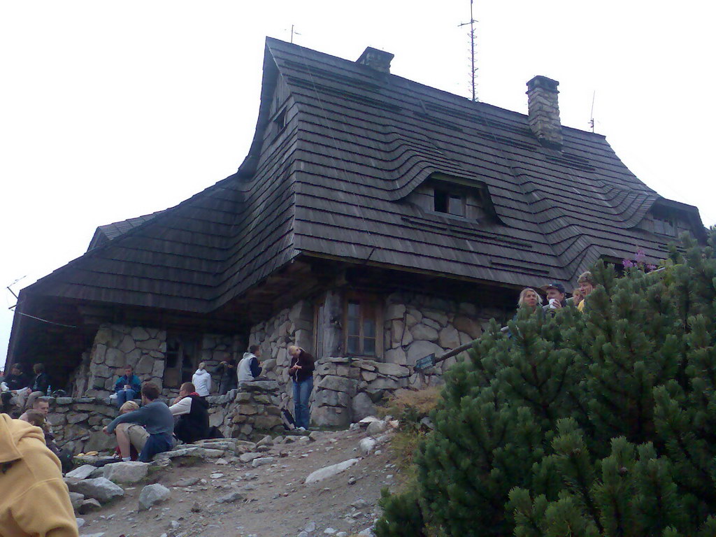 Schronisko w Dolinie Pięciu Stawów Polskich (Vysoké Tatry)