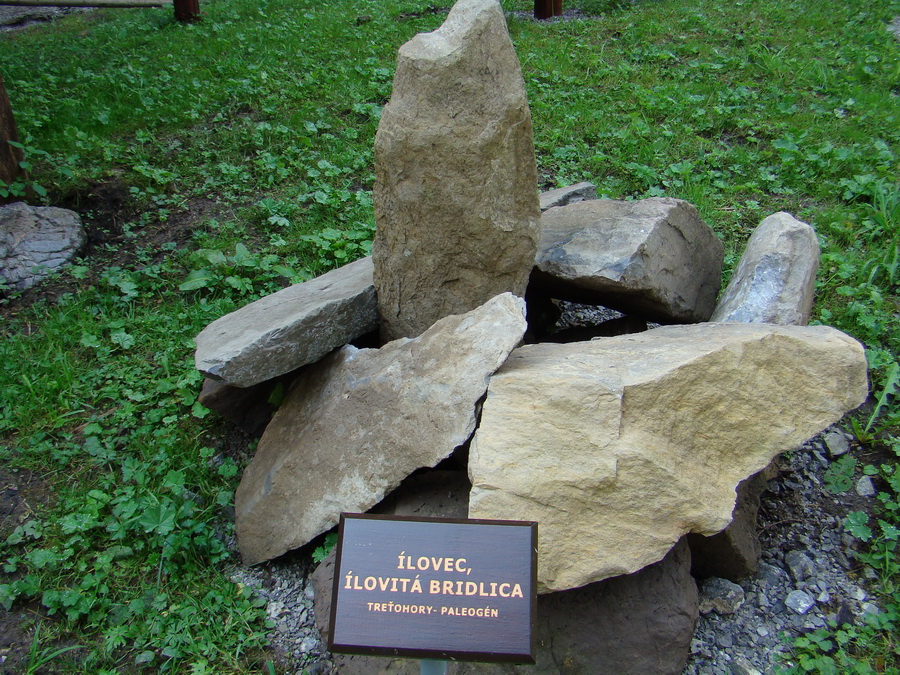 Vyšné Kopské sedlo Monkovou dolinou (Belianske Tatry)