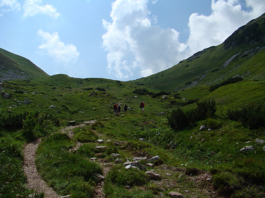 Vyšné Kopské sedlo Monkovou dolinou (Belianske Tatry)