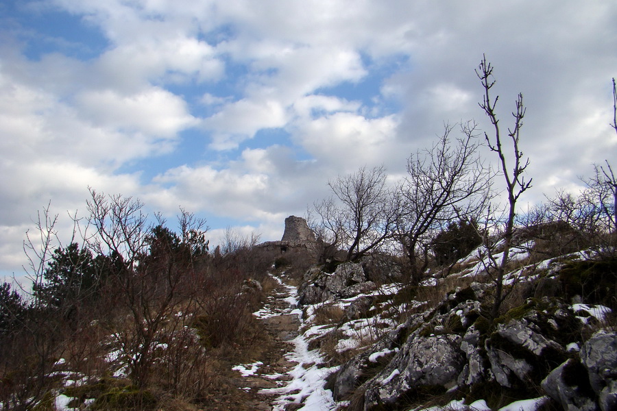 sedlo Železná brána z Drienova (Slovenský kras)