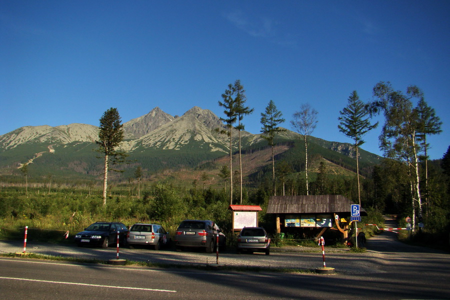 Jahňací štít so psom (Vysoké Tatry)