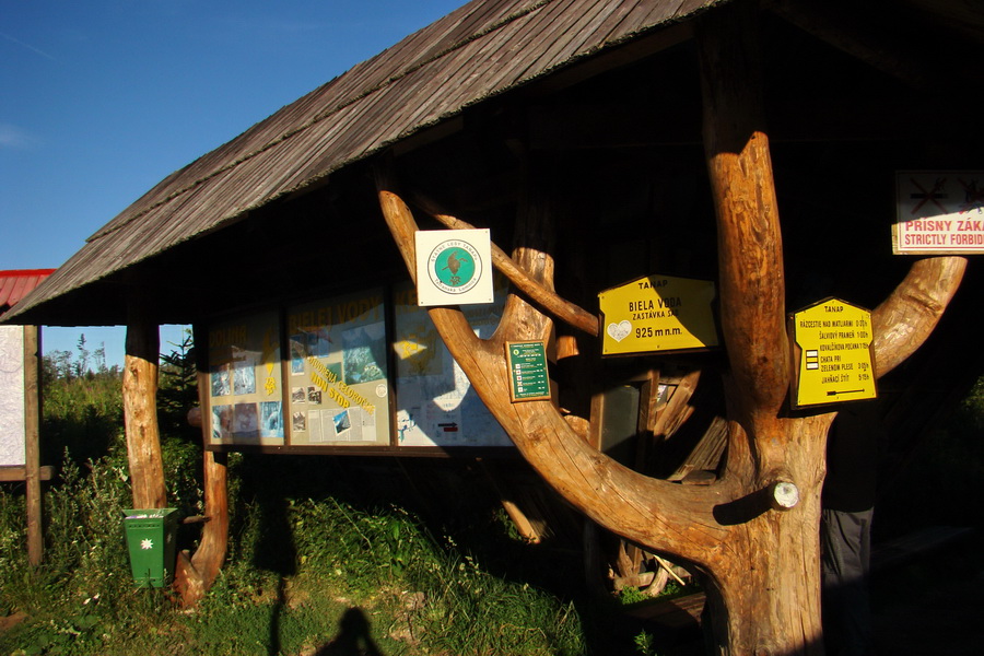 Jahňací štít so psom (Vysoké Tatry)