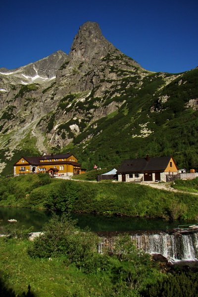 Jahňací štít so psom (Vysoké Tatry)