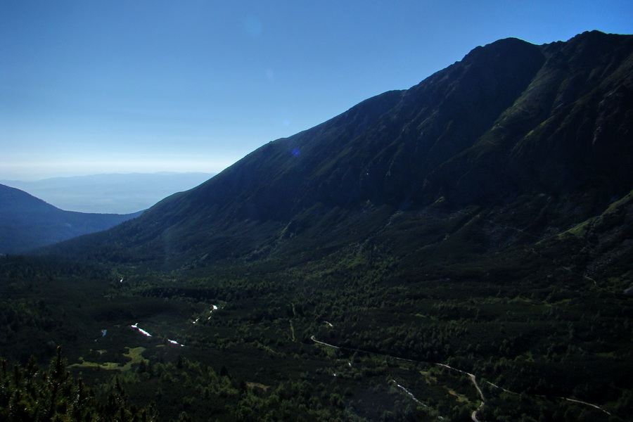 Jahňací štít so psom (Vysoké Tatry)