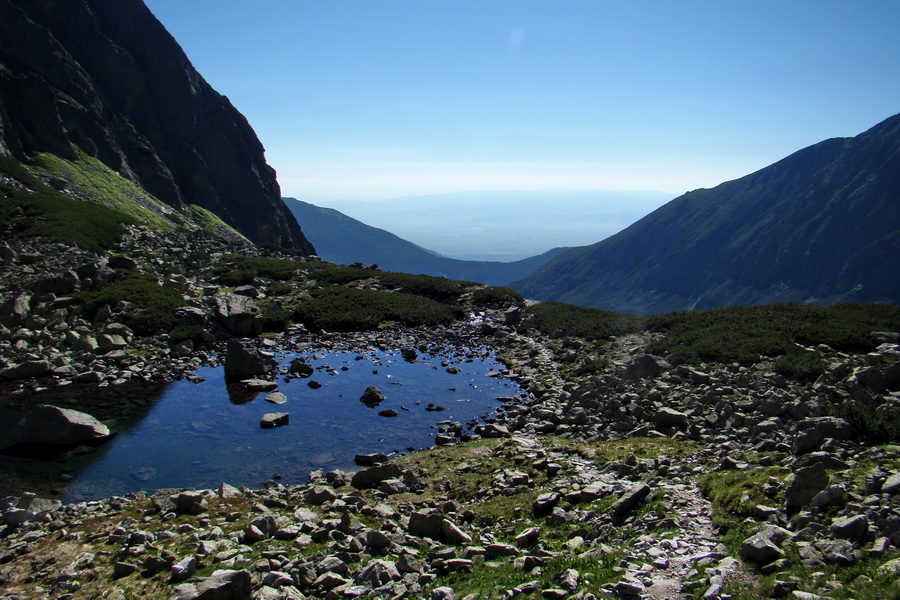 Jahňací štít so psom (Vysoké Tatry)