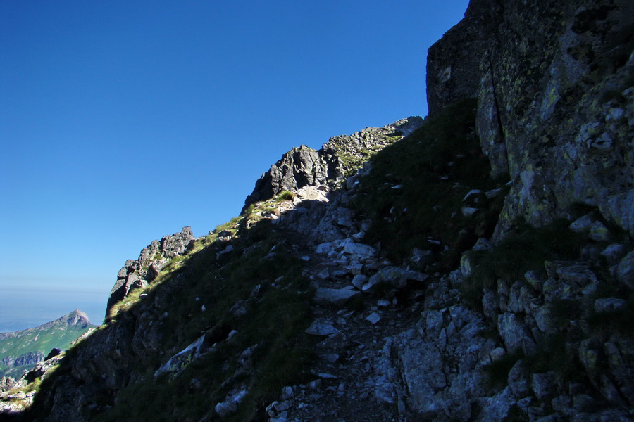 Jahňací štít so psom (Vysoké Tatry)