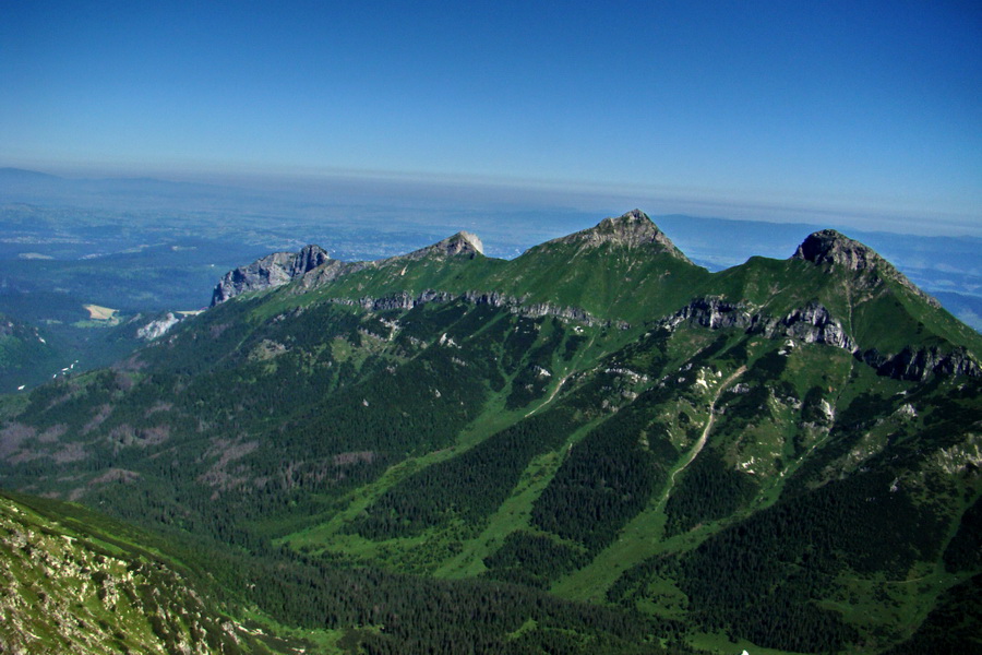 Jahňací štít so psom (Vysoké Tatry)