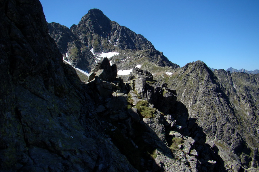 Jahňací štít so psom (Vysoké Tatry)