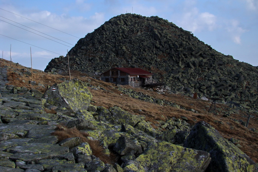 Kamenná chata pod Chopkom (Nízke Tatry)