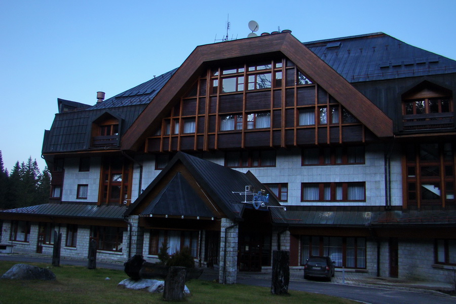 Kamenná chata pod Chopkom (Nízke Tatry)