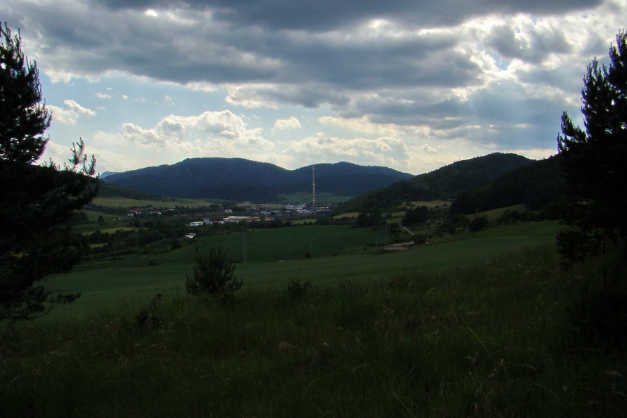 Sľubica a skelné okno na Rajtopíkoch (Branisko)