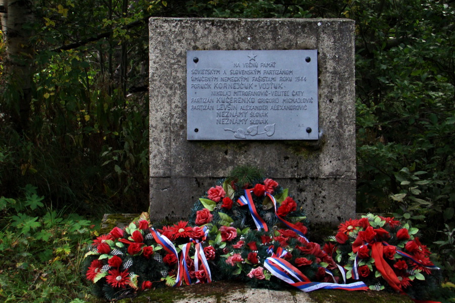 pamätník partizánom