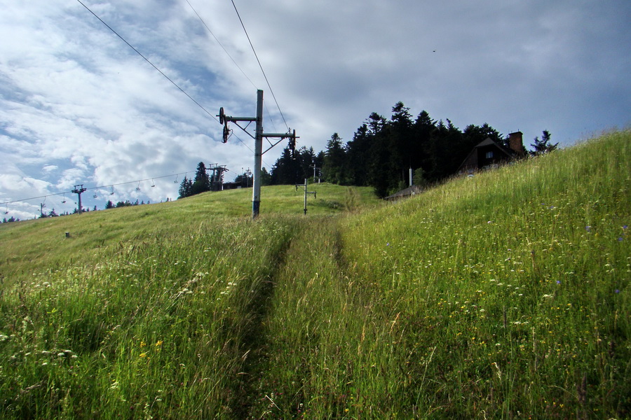 Biela skala z Krompách (cez Plejsy) (Volovské vrchy)