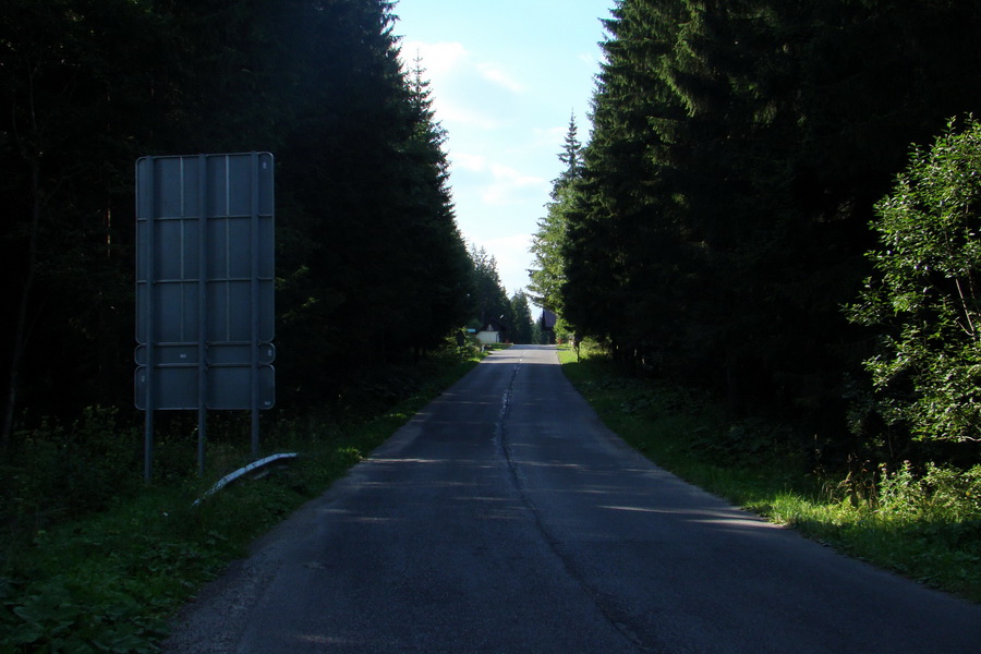 cestou na hraničný priechod Przelecz Glinka (Ujsolska)