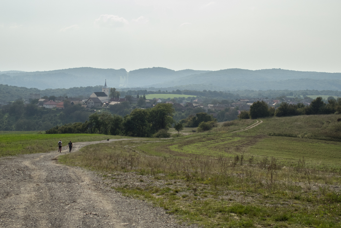 Dievčenská skala zo Silice (Slovenský kras)