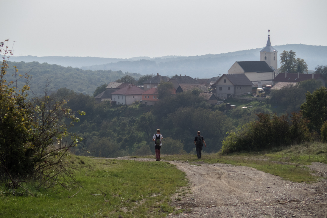 Dievčenská skala zo Silice (Slovenský kras)