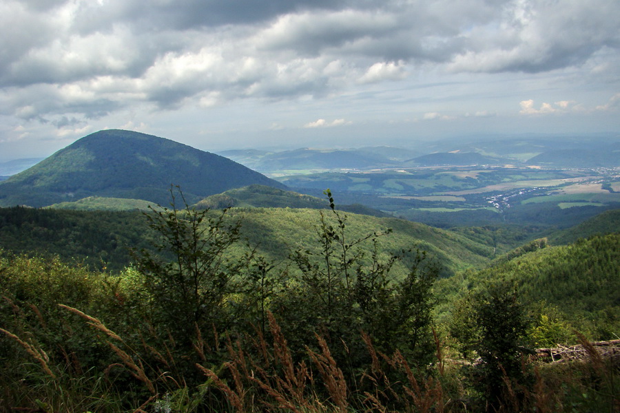 Šimonka a Zámutovské skaly (Slanské vrchy)