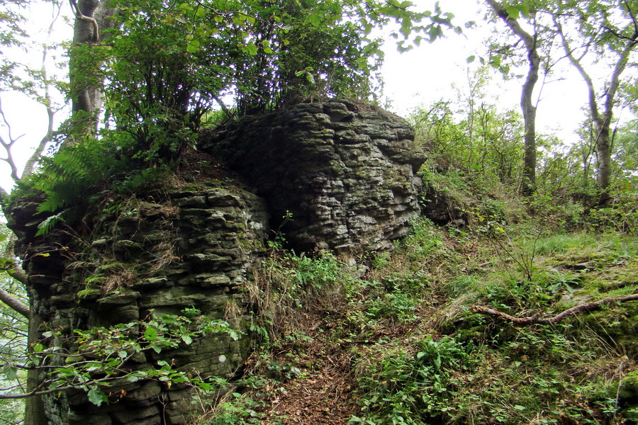 Šimonka a Zámutovské skaly (Slanské vrchy)