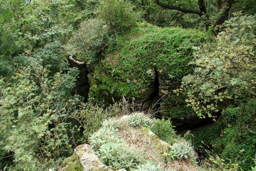 Šimonka a Zámutovské skaly (Slanské vrchy)