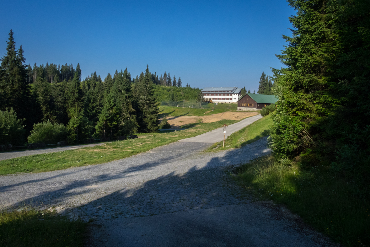 Cez Nižné Šiprúnske sedlo do Ružomberka (Veľká Fatra)