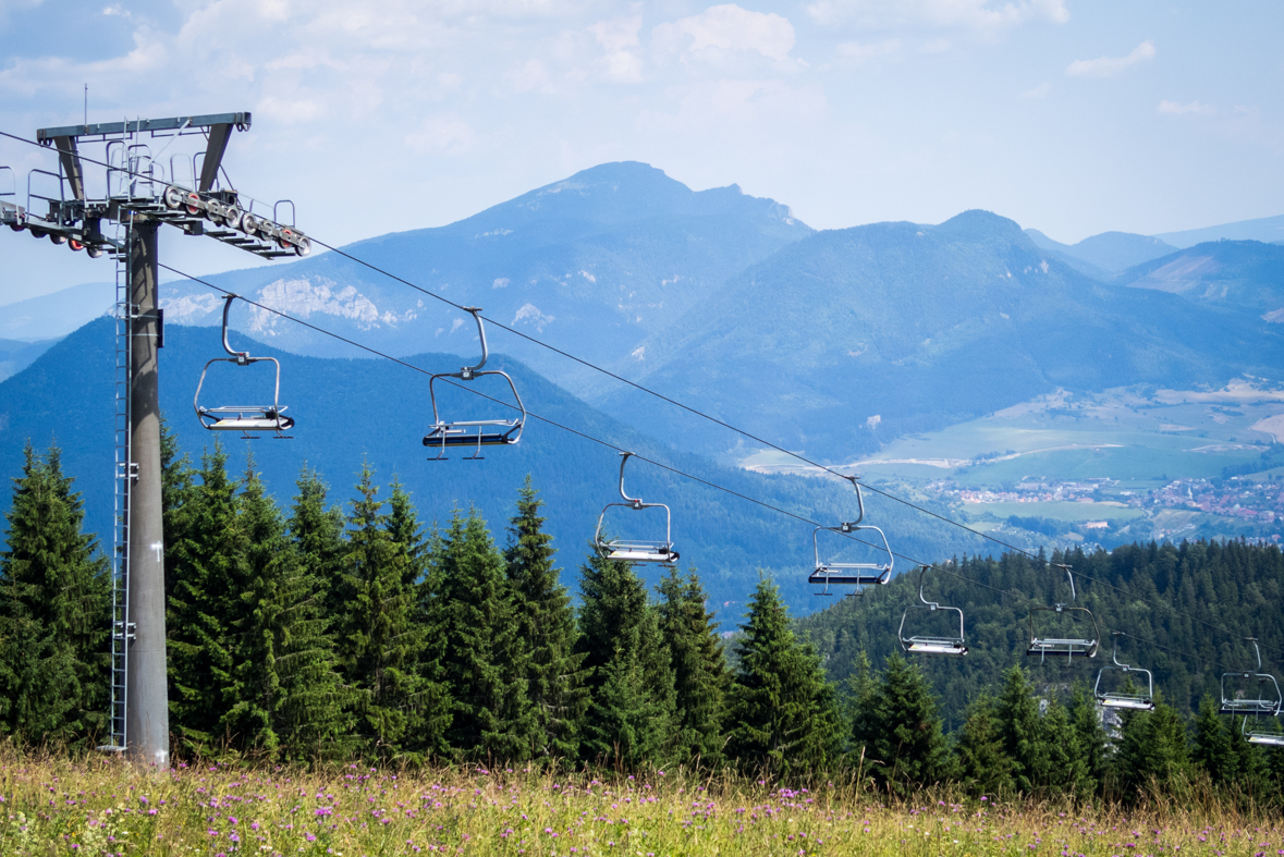 Cez Nižné Šiprúnske sedlo do Ružomberka (Veľká Fatra)