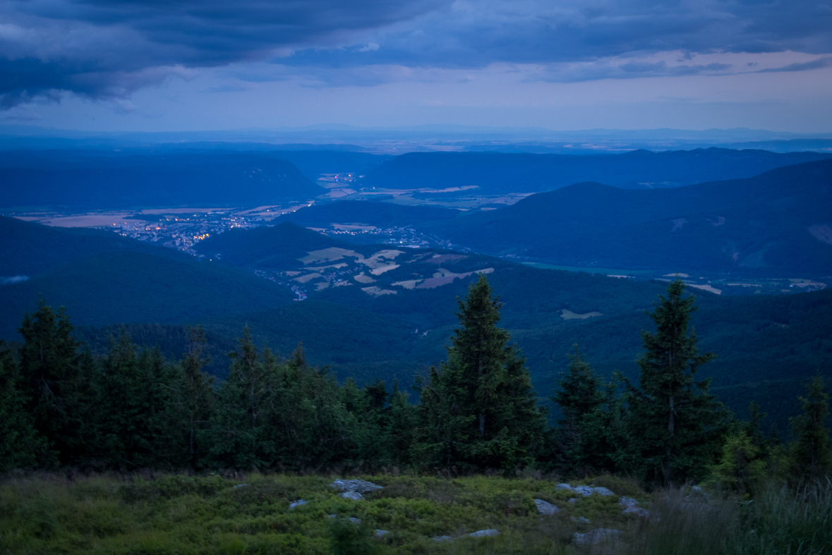 Skalisko z Henclovej (Volovské vrchy)