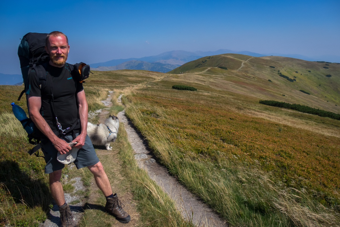 Z Hiadeľského sedla na útulňu Ďurková (Nízke Tatry)