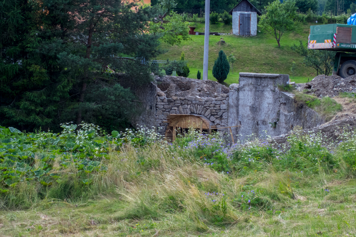 Zo Skaliska do Hnilca (Volovské vrchy)