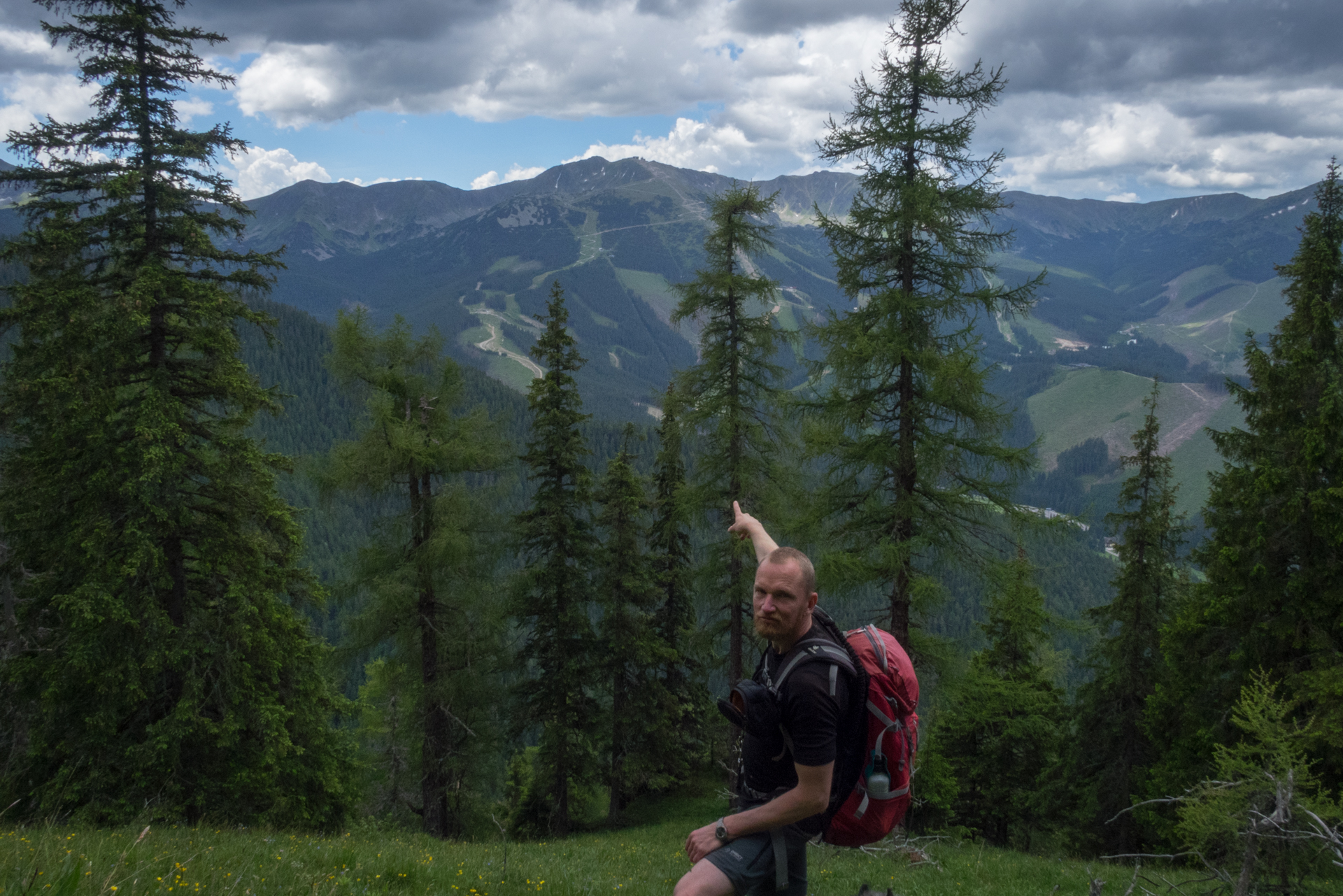 cez Krakovu hoľu do Iľanova (Nízke Tatry)