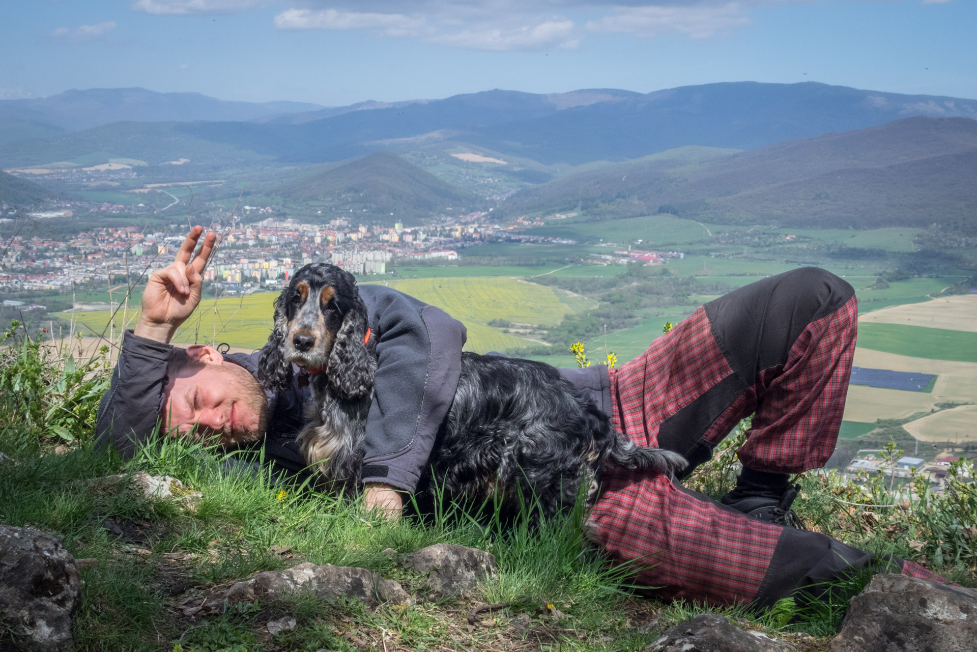 Dievčenská skala a Silická ľadnica skratkami Silickej planiny (Slovenský kras)