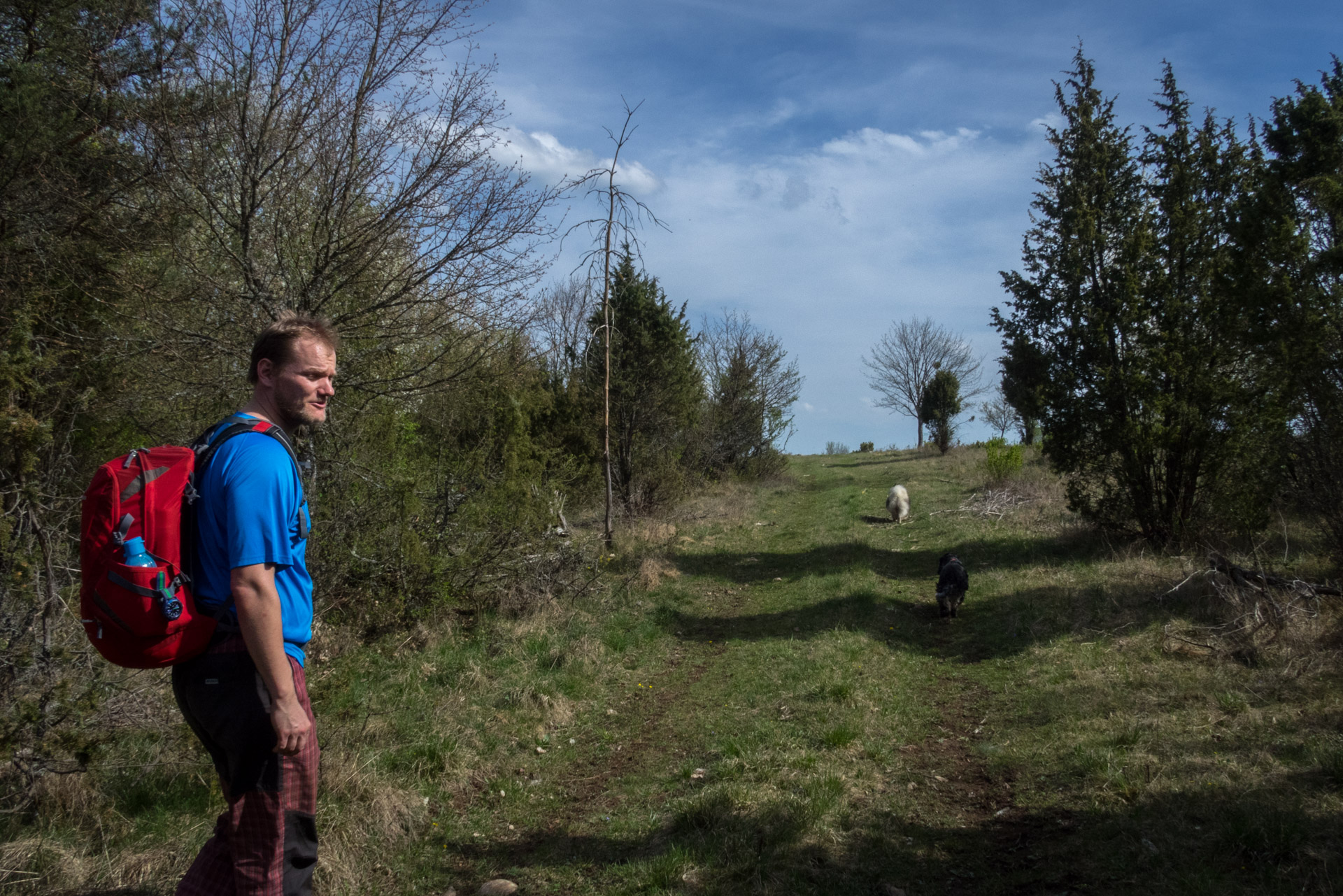 Dievčenská skala a Silická ľadnica skratkami Silickej planiny (Slovenský kras)