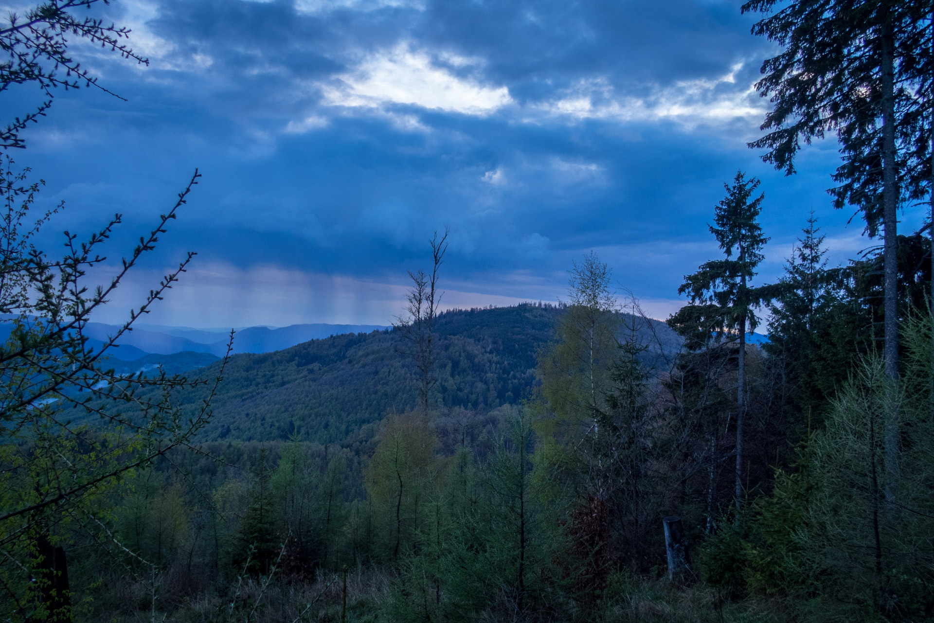 Hrebeňovka Slovenského Rudohoria (3. deň) (Muránska planina)