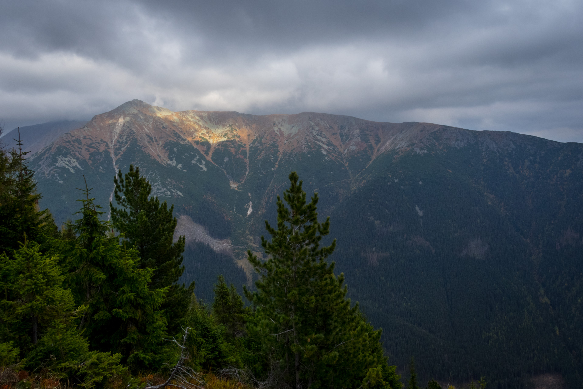 Otrhance z ATC Račkova dolina (Západné Tatry)