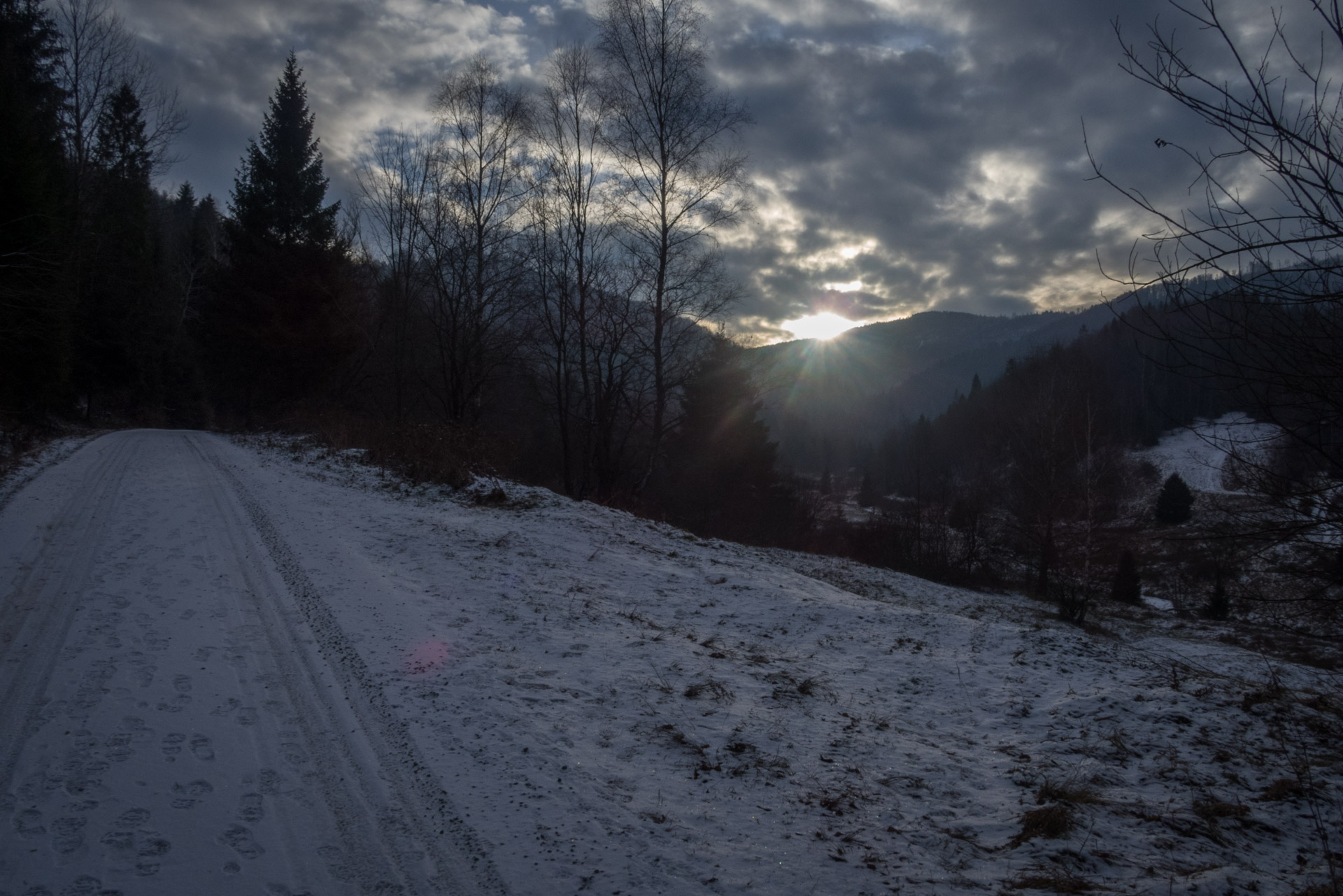 Skalisko v zime z Henclovej (Volovské vrchy)